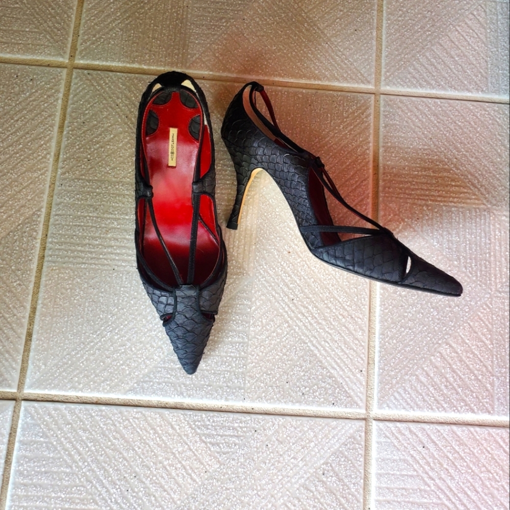 Max Studio Size 8 Black heels